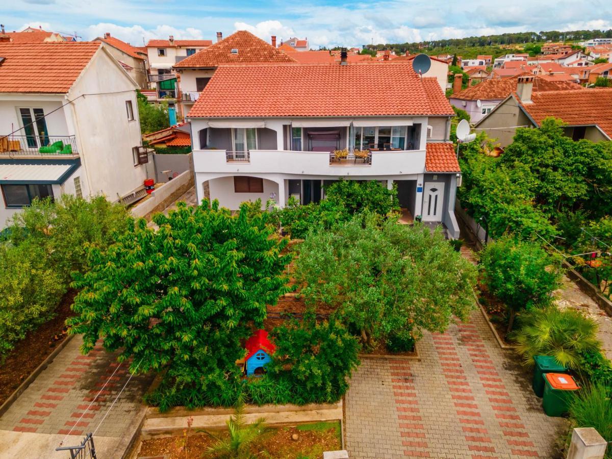 Apartman Marta ซาดาร์ ภายนอก รูปภาพ