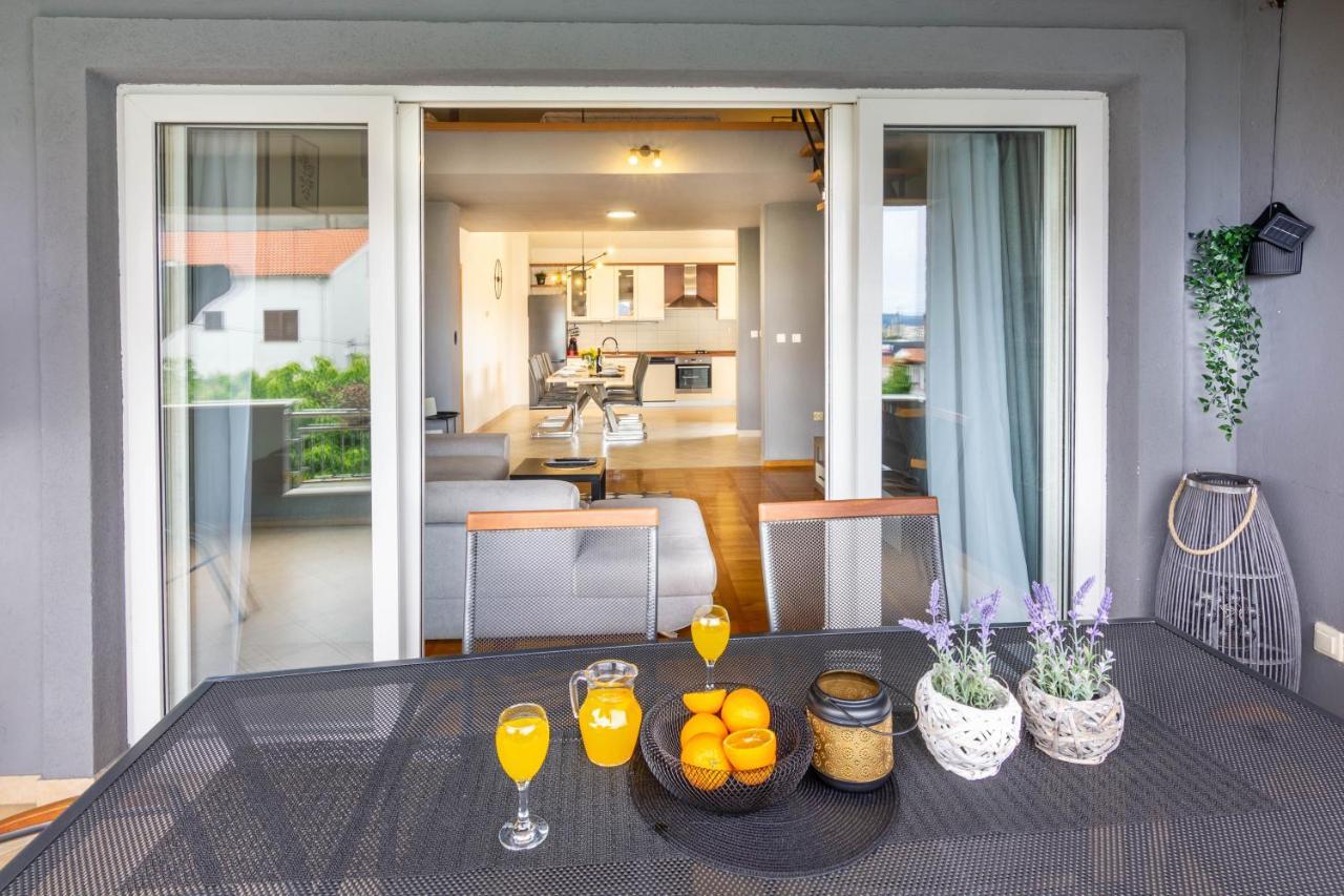 Apartman Marta ซาดาร์ ภายนอก รูปภาพ